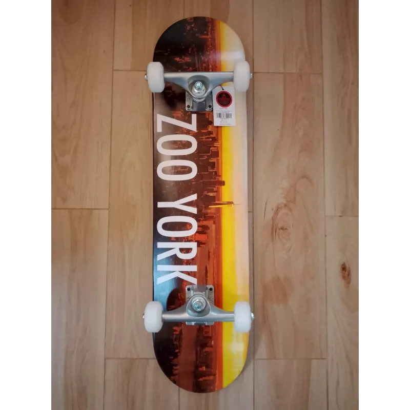Zoo York Sunrise Complete – Multi 7.5”